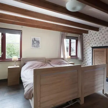 Casa de Férias Elegant Holiday With With Terrace Horssen